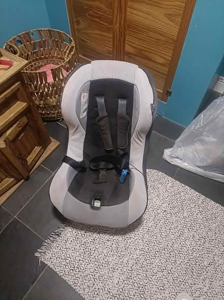Photo of free Forward facing child car seat (Easton BS5) #1