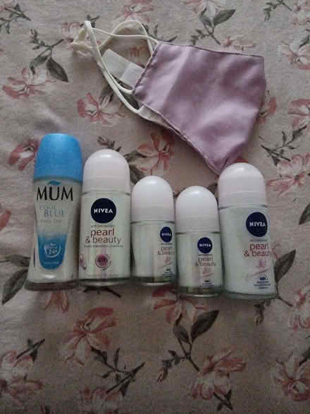 Photo of free Roll on deodorants nivea and mum (Ecclesfield S35) #1
