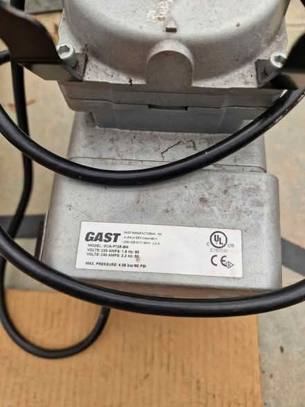 Photo of free vacuum pump (Cambridge CB24 Impington) #3