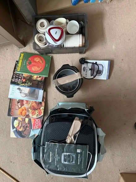 Photo of free Mixed kitchen pack (Rahn Rd CM16) #1