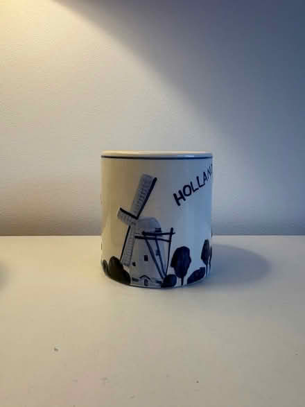 Photo of free Holland traditional mug (Poynton Sk12 1qb) #2