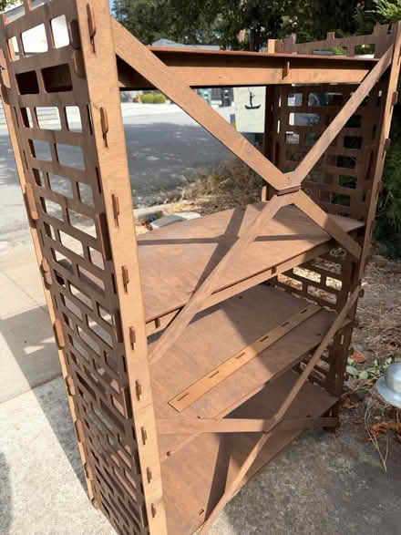 Photo of free shelf (El Camino/shoreline/Miramonte) #3