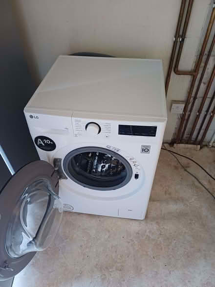 Photo of free Washing machine. (Dunfermline KY11) #1