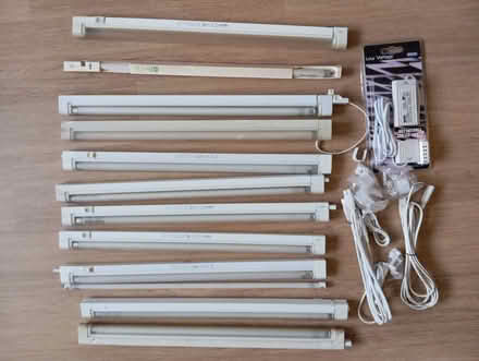 Photo of free Low voltage florescent lights. used under kitchen cabinets (Hillsborough S6) #1