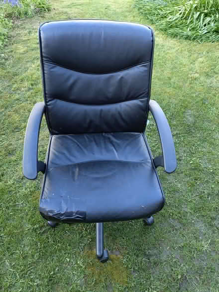Photo of free Chair for Desk (Beaconsfield HP9) #1