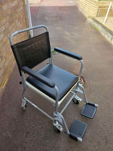 Photo of free Commode (Potters Bar EN6) #1