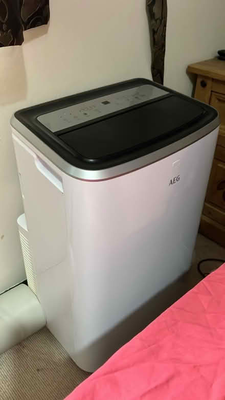 Photo of free Portable Air Con (not working) (NW7 Bunns Lane) #1