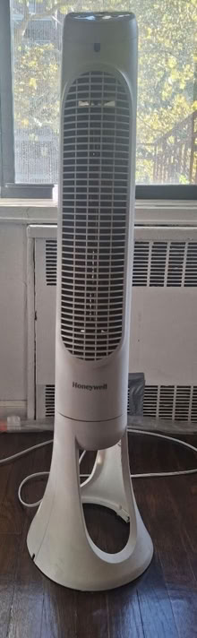 Photo of free Honeywell Fan (Ditmars Park Brooklyn) #1
