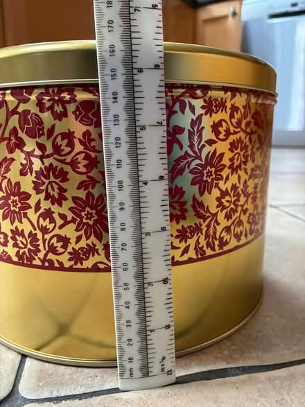 Photo of free Large tall metal cake tin (Roundwood AL5) #2