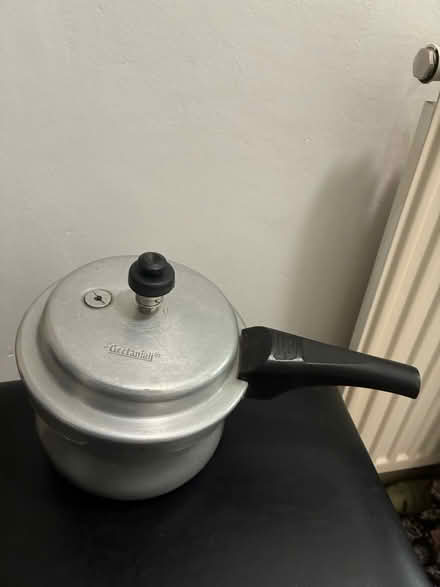 Photo of free 1 lit pressure cooker (Buckhurst Hill IG9) #1