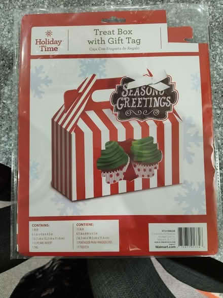 Photo of free Cake gift box (Carterton OX18) #1