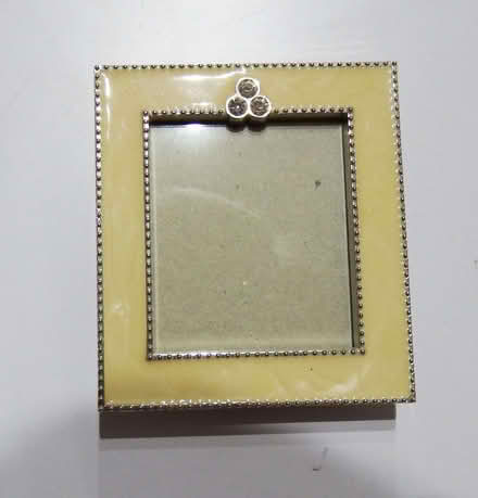 Photo of free Small Decorative Ornamental Picture Frame (Vale LA1) #1