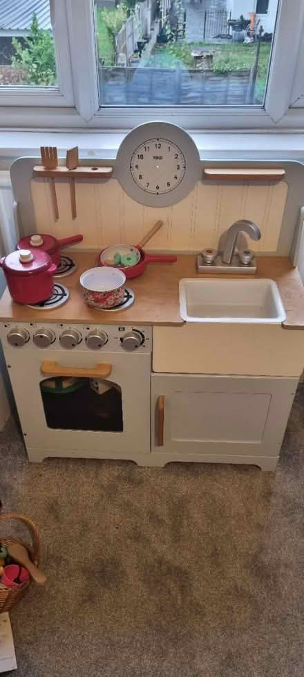 Photo of free Toy kitchen and Food items (Sidcup) #1