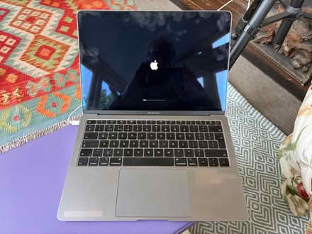 Photo of free Apple MacBook Air (Upavon SN9) #1
