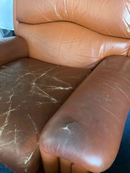 Photo of free Arm chair to recycle (Finchley road statio) #4