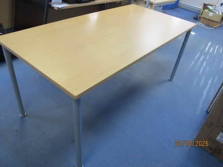 Photo of free office bits, screens/ dividers, drawer units , table desk (Eastbourne BN21) #4