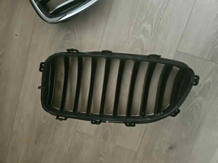 Photo of free bmw f10-f11 grill (Langley Sl38xz) #3