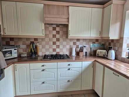 Photo of free Kitchen Units (High Wycombe) #2