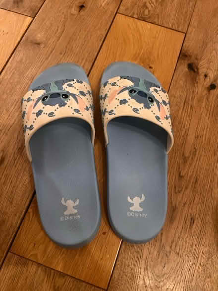 Photo of free Disney Sliders - size 5 (Hemel, HP3) #1