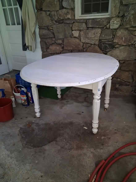 Photo of free extension dining table (Ridgefield) #1