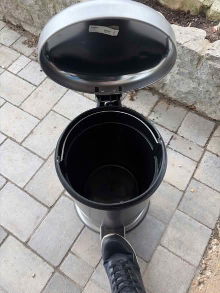Photo of free Pedal bin (Highcliffe BH23 5BA) #2