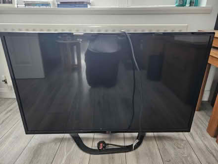 Photo of free TV for repair or spares (Bearton SG5) #1