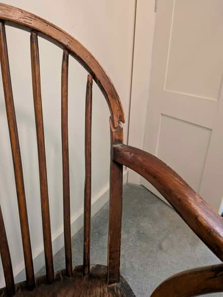 Photo of free Oak Windsor chair (Hartfield TN7) #2