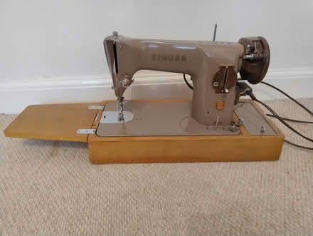 Photo of free Singer sewing machine (Headington OX3) #1