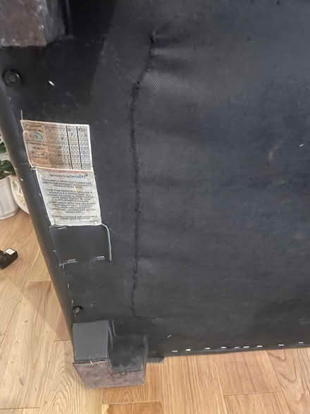 Photo of free Black leather corner sofa (Westerton, Bearsden G61) #4