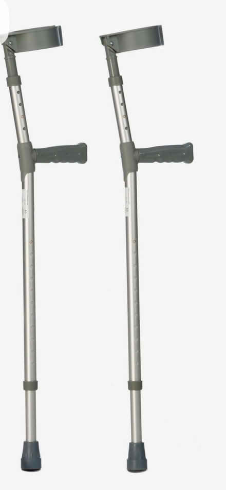 Photo of crutches (Grindon SR4) #1