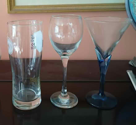 Photo of free Small selection of glassware (D15) #1