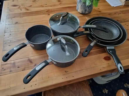 Photo of free Pots and pans (B90) #1