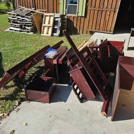 Photo of free furniture (Lovettsville, VA) #1