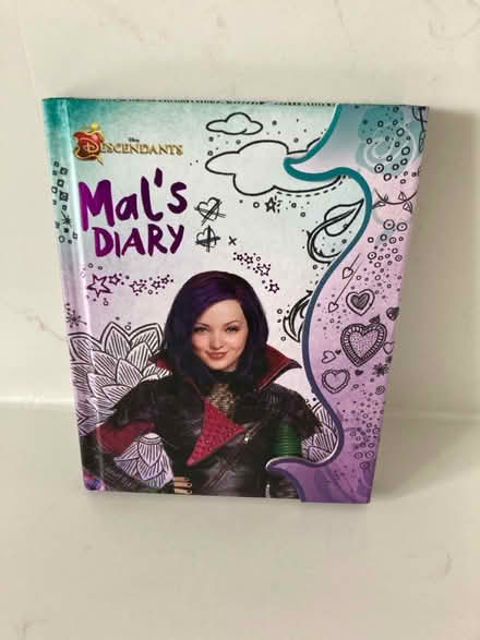 Photo of free Descendants Mals diary (Bayview/highway 7) #1