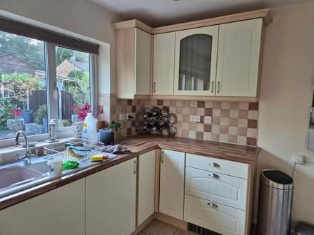 Photo of free Kitchen Units (High Wycombe) #1