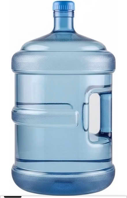 Photo of Large water bottle (Llandrindod LD1) #1