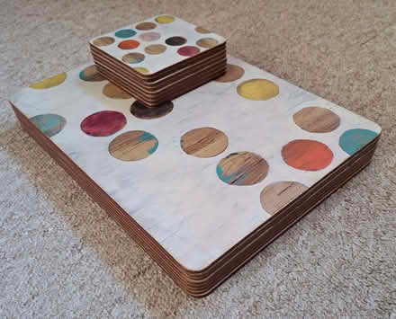 Photo of free Table mats with coloured circles design (Hog Hatch GU9) #1