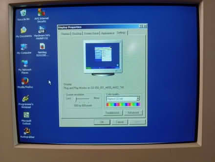 Photo of free Computer Monitor Screen (Dorchester DT1) #1
