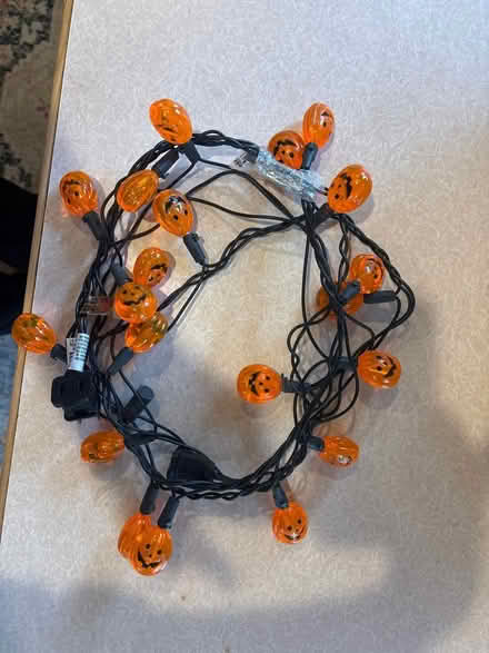 Photo of free Halloween pumpkin lights (Centerville) #1