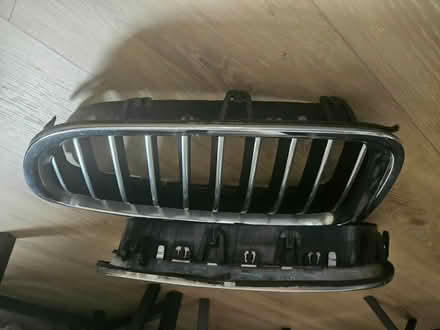 Photo of free bmw f10-f11 grill (Langley Sl38xz) #2