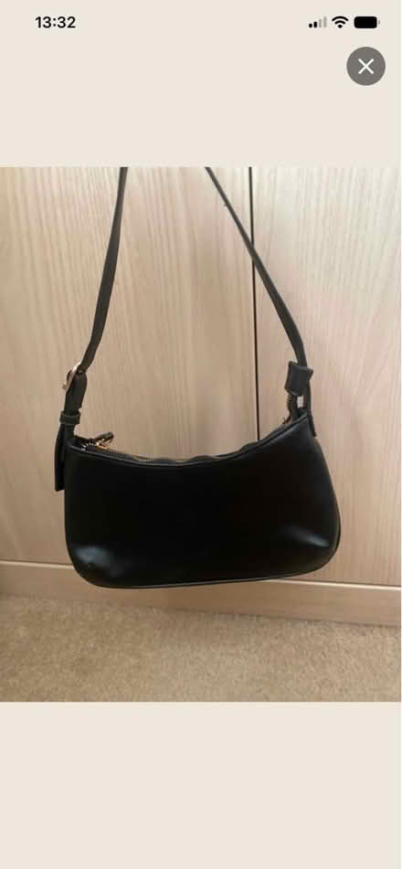 Photo of free Black shoulder bag (City Point DE24) #1