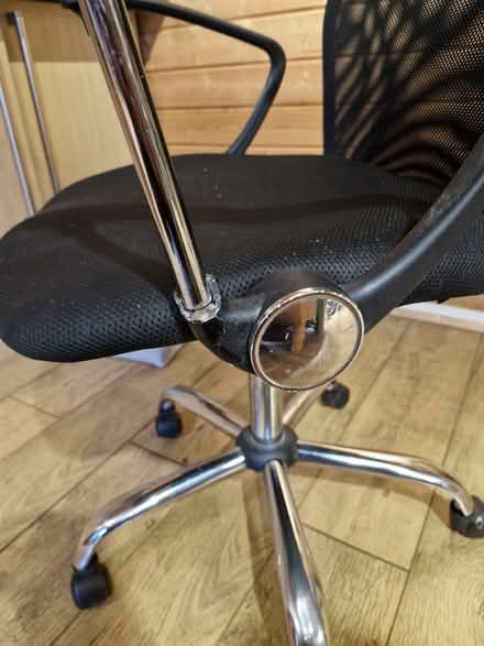 Photo of free Office chair (Tilehurst RG30) #1