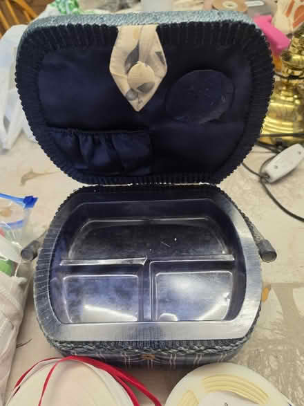 Photo of free Selection of sewing accessories (Tardebigge, B97) #2