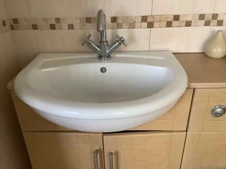 Photo of free Bathroom suite (Southend SS1) #3