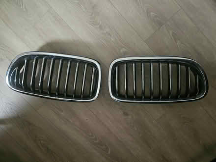 Photo of free bmw f10-f11 grill (Langley Sl38xz) #1