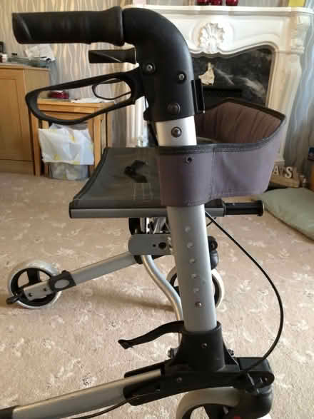 Photo of free 4 wheeler walker. (Stoneferry HU7) #2