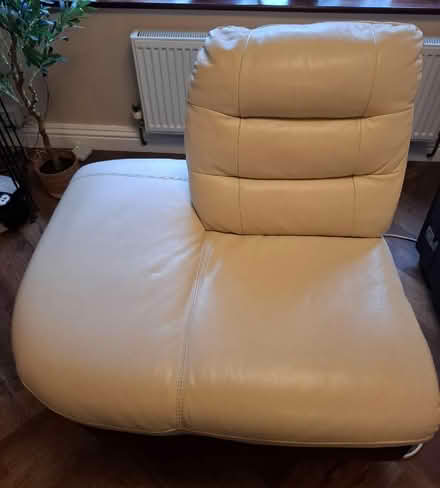 Photo of free L-shape sofa and snuggle chair (Hockley SS5) #2