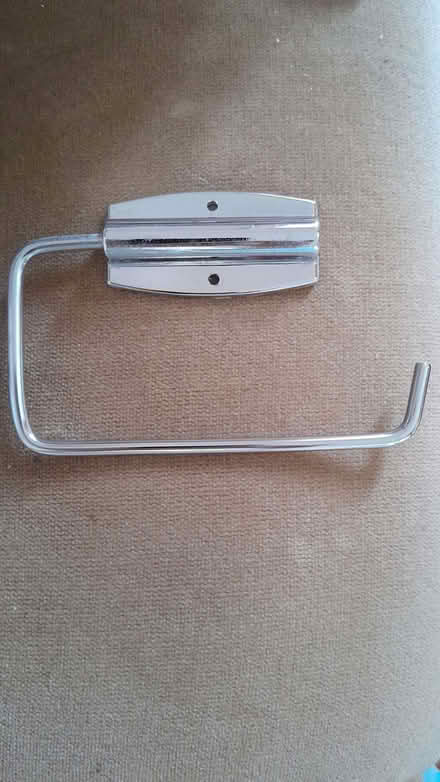 Photo of free Vintage toilet roll holder (Loughton IG10) #1