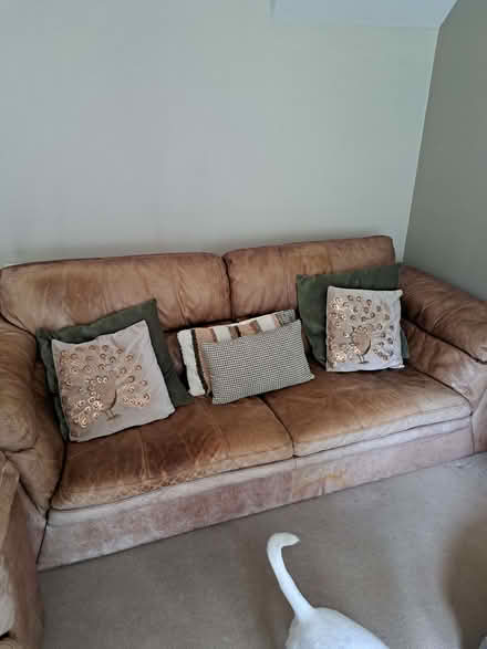 Photo of free Brown leather 2x sofa (Filsham TN38) #2