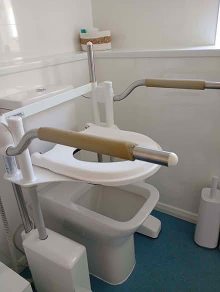 Photo of free Toilet lift (Kirkby In Ashfield NG17) #2